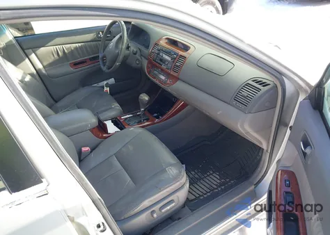 2004 Toyota Camry Xle из США, поврежденный, VIN 4T1BE30K64U303534